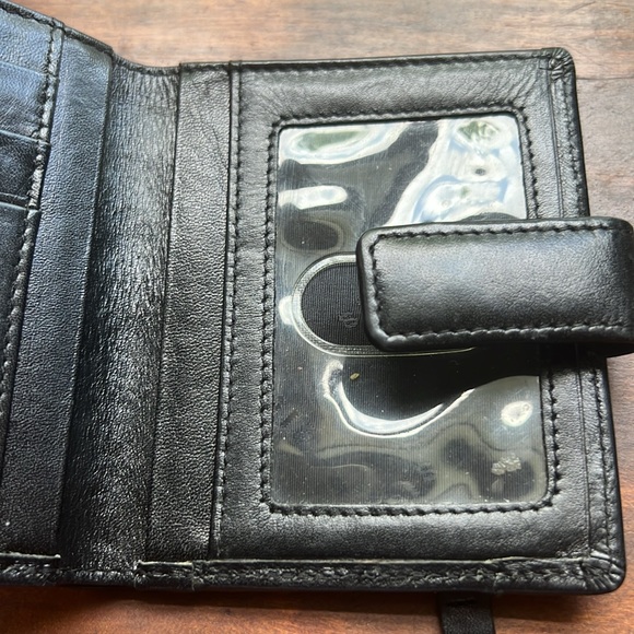 Lodis Black Leather Classy Wallet - Picture 3 of 6